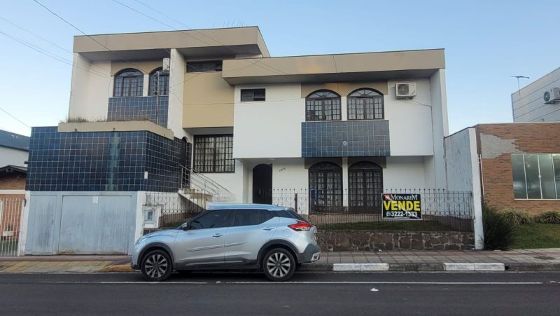 Casa 3 quartos  no bairro CENTRO em LAGES