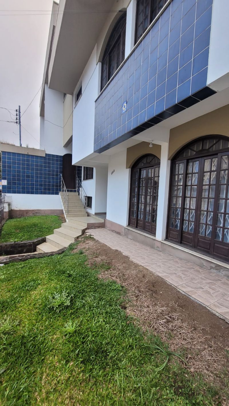 Casa 3 quartos  no bairro CENTRO em LAGES