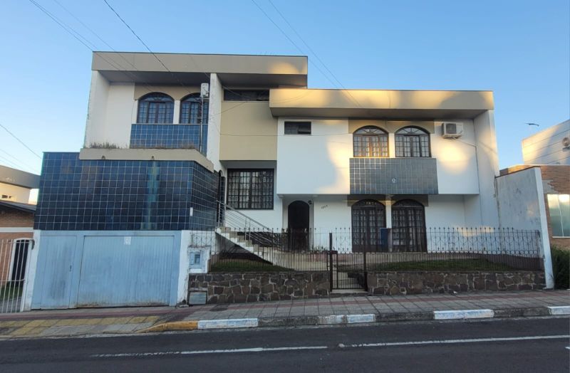 Casa 3 quartos  no bairro CENTRO em LAGES