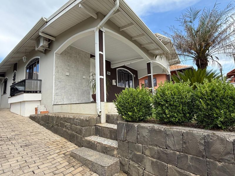 Casa 3 quartos  no bairro SÃO FRANCISCO em LAGES