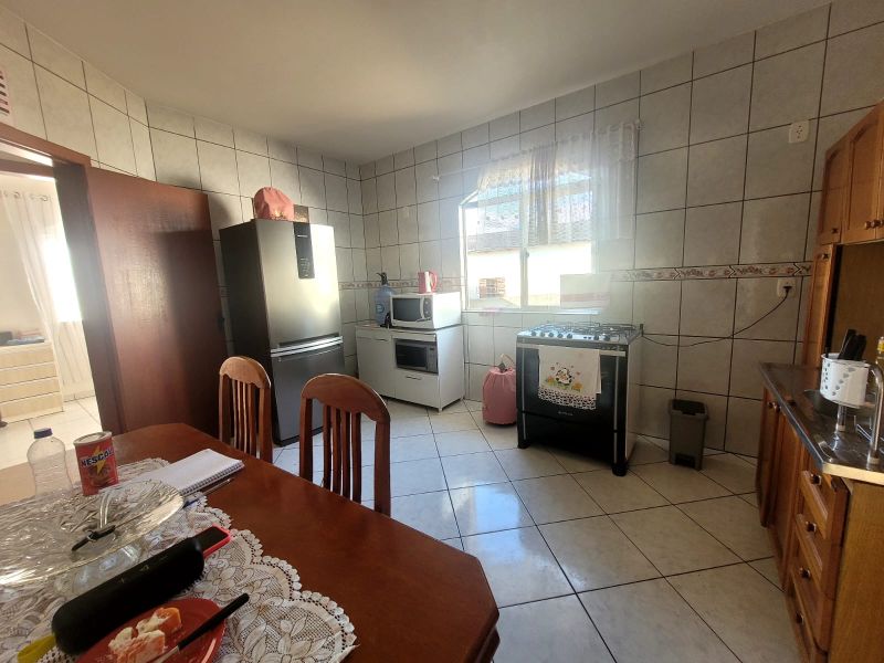 Casa 3 quartos  no bairro SANTA HELENA em LAGES