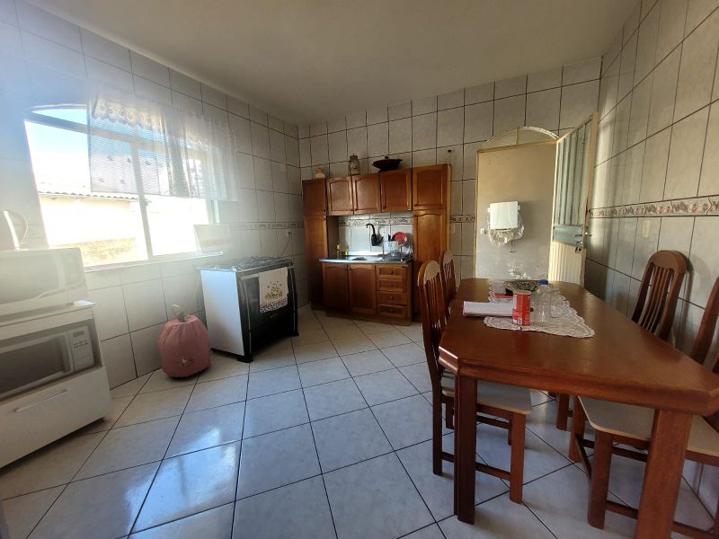 Casa 3 quartos  no bairro SANTA HELENA em LAGES