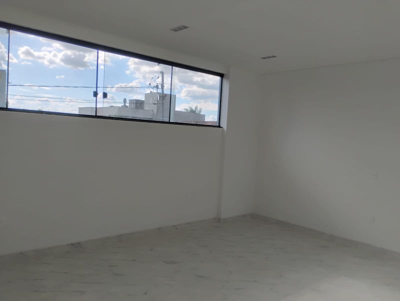 Sala no bairro SAGRADO CORAÇÃO DE JESUS em LAGES