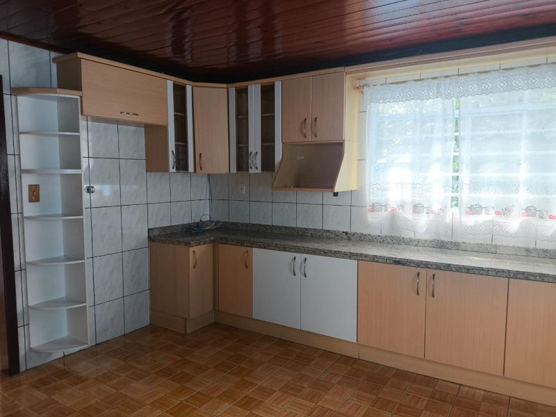 Casa 3 quartos  no bairro SANTA RITA em LAGES