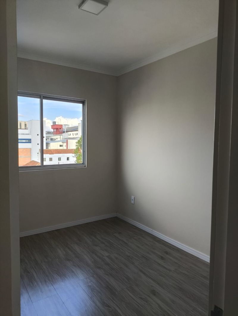 Apto 2 quartos  no bairro CENTRO em LAGES