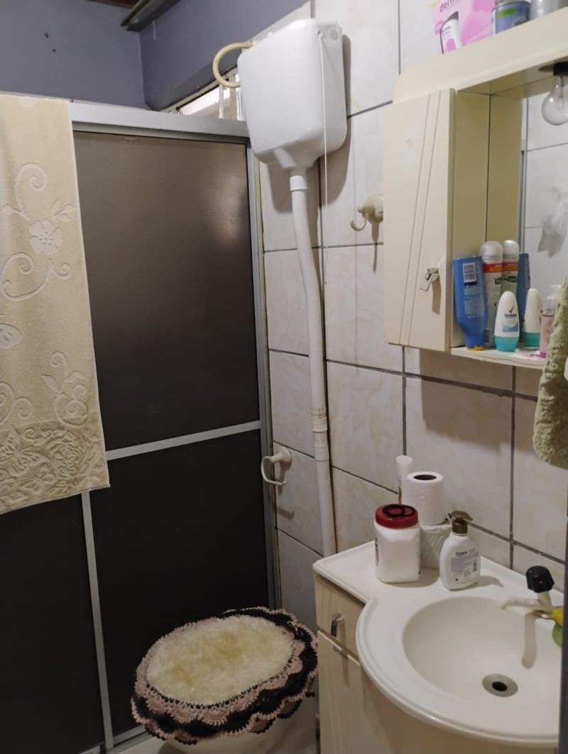 Casa 2 quartos  no bairro POPULAR em LAGES