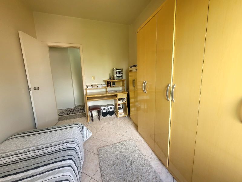 Apto 3 quartos  no bairro CORAL em