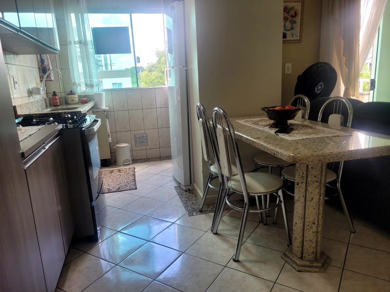 Apto 3 quartos  no bairro CORAL em