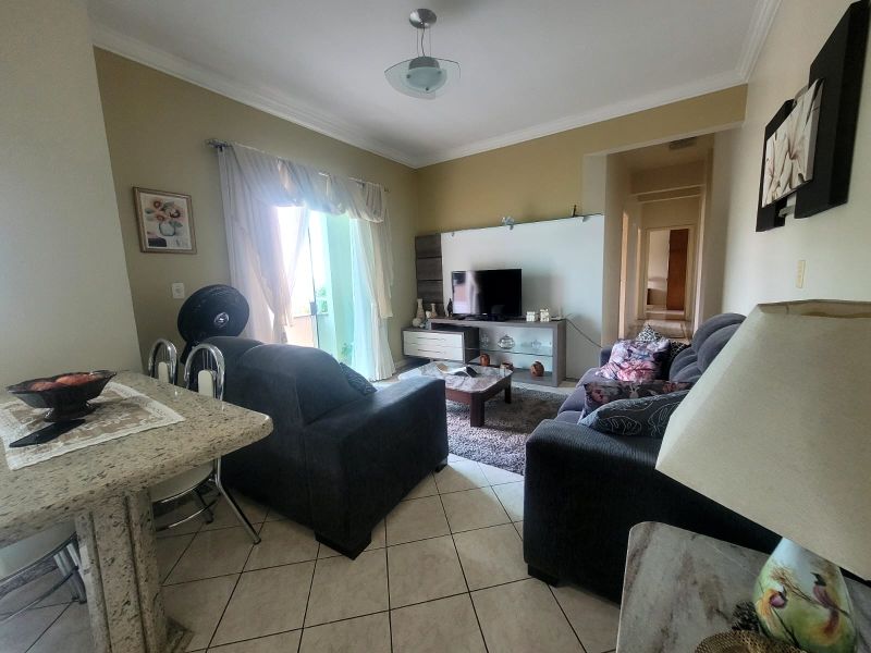 Apto 3 quartos  no bairro CORAL em