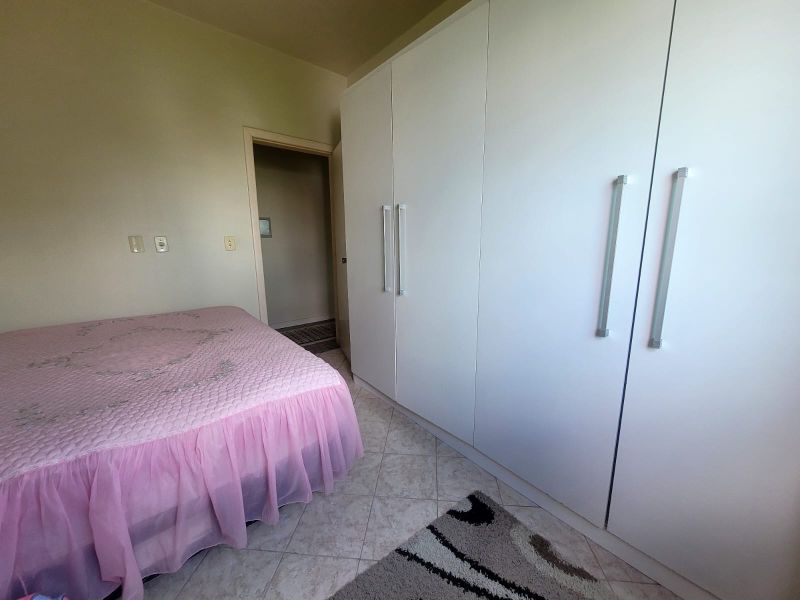 Apto 3 quartos  no bairro CORAL em