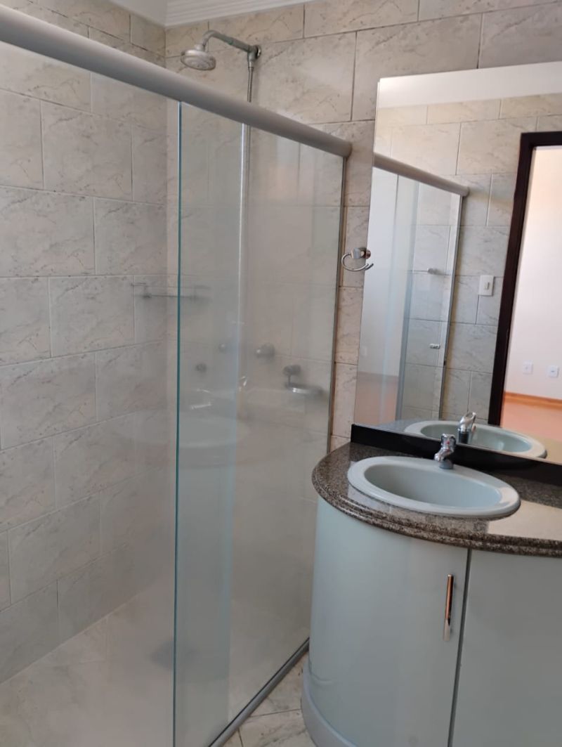 Apto 3 quartos  no bairro CENTRO em LAGES