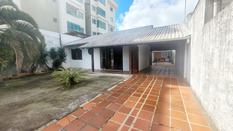 Casa 2 quartos  no bairro UNIVERSITÁRIO em LAGES