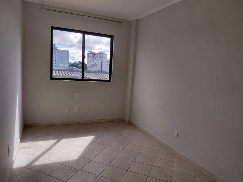 Apto 3 quartos  no bairro CENTRO em LAGES