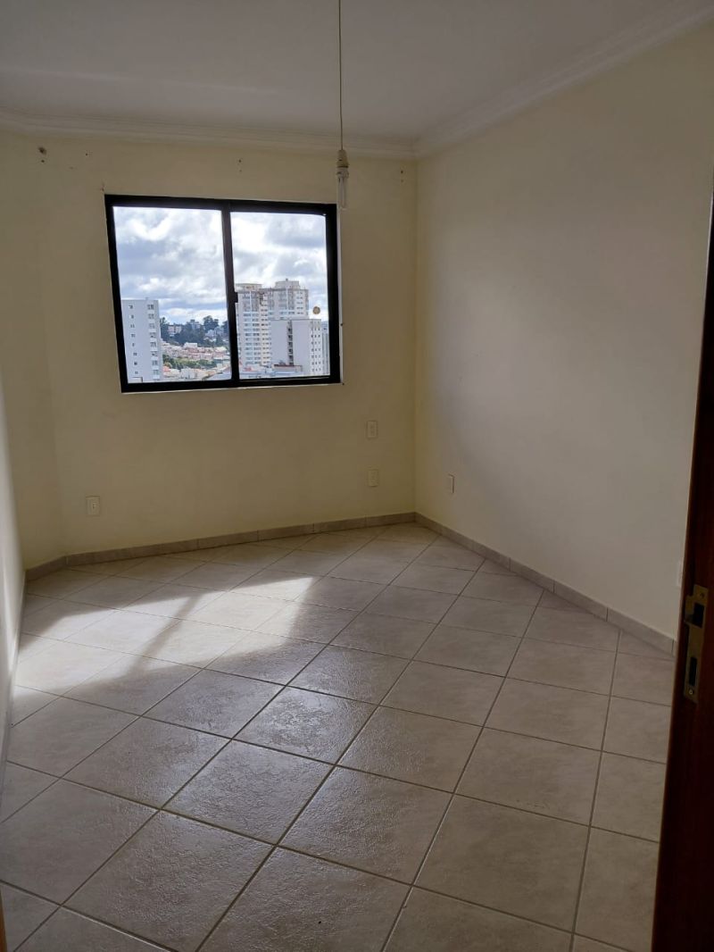 Apto 3 quartos  no bairro CENTRO em LAGES