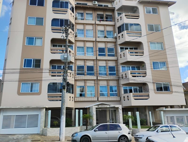 Apto 3 quartos  no bairro CENTRO em LAGES