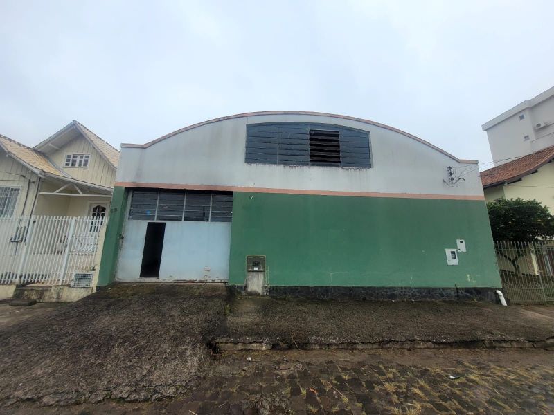 Barracão no bairro SÃO CRISTÓVÃO em