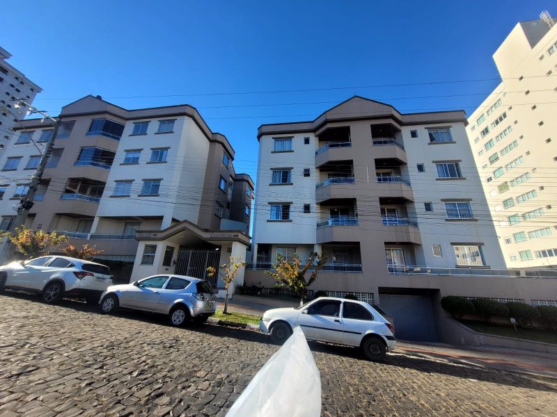 Apto 2 quartos  no bairro CENTRO em LAGES