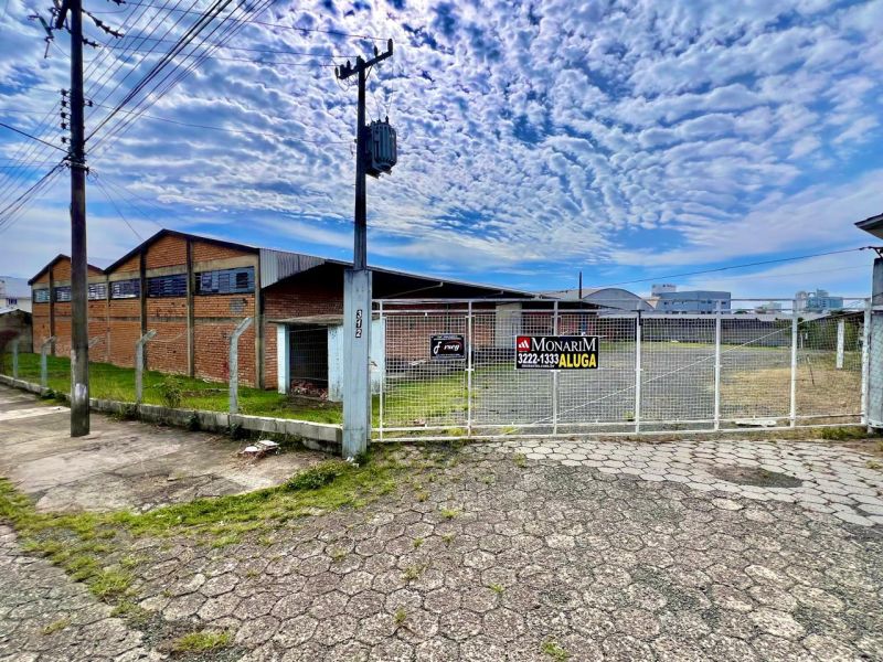 Barracão no bairro COPACABANA em