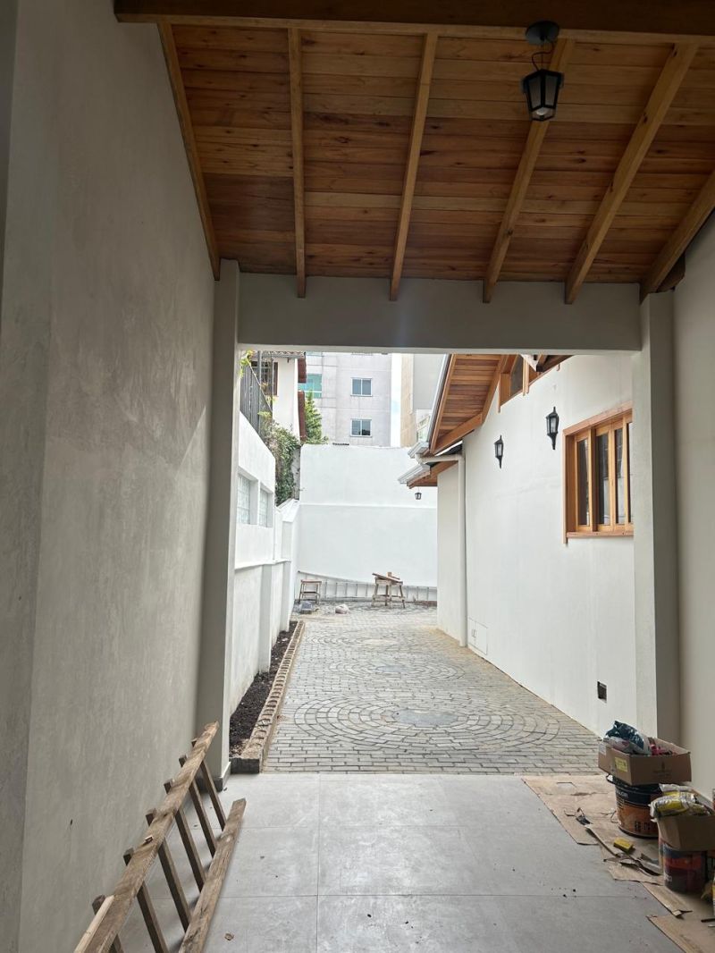 Casa 3 quartos  no bairro CORAL em