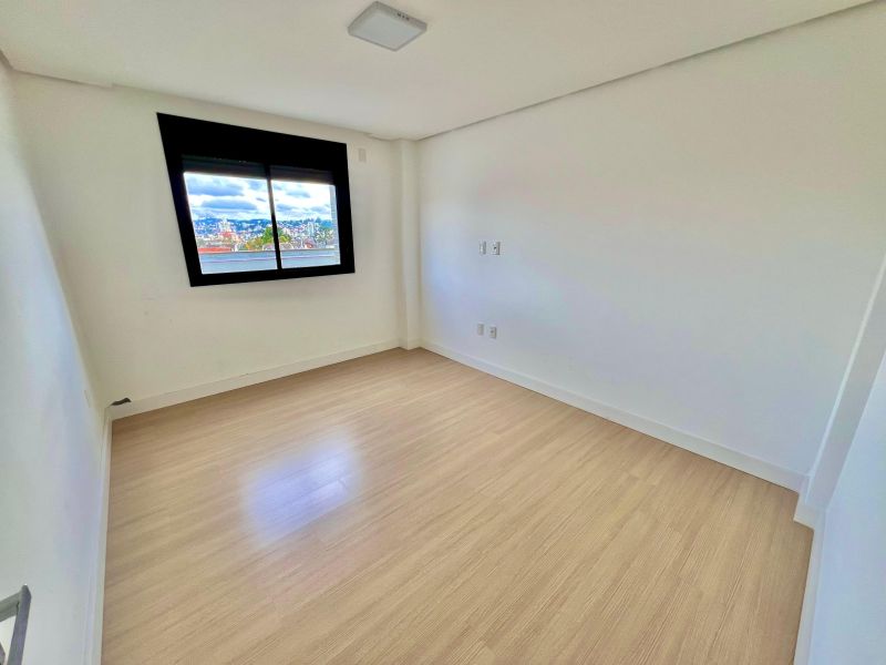 Apto 2 quartos  no bairro CORAL em LAGES