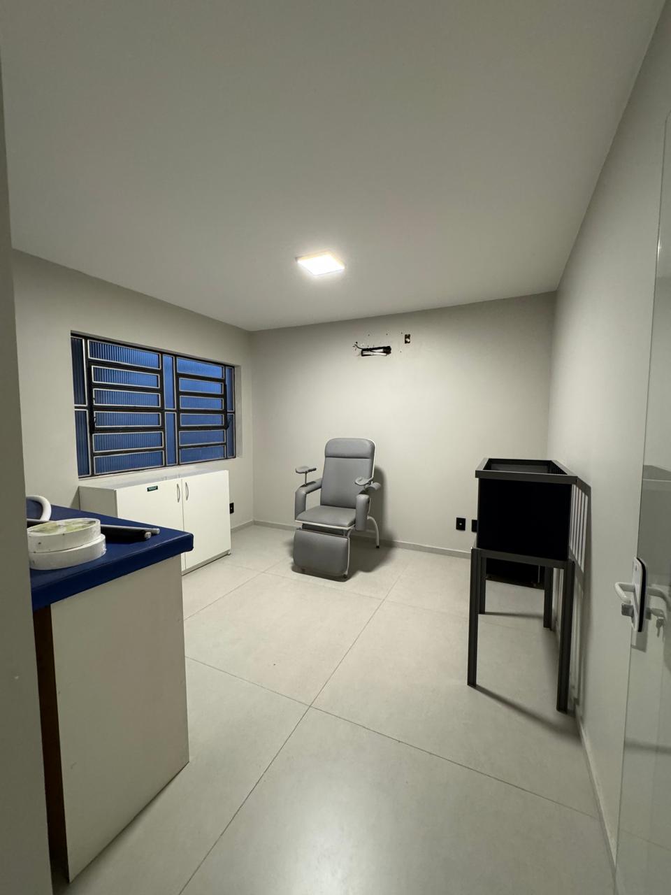 Localizada no centro de Encantado, ao lado do hospital e do centro cl�nico, em uma das reg...