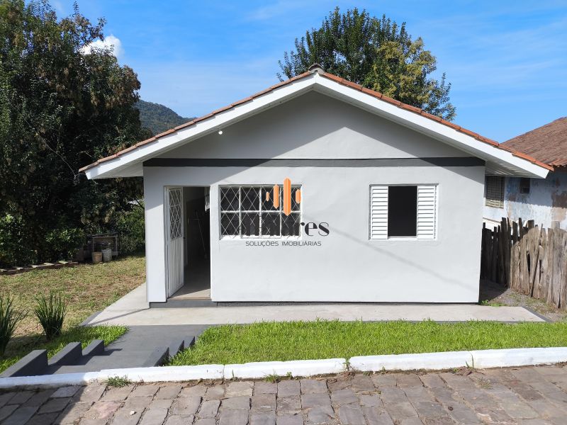 CASA 2D no bairro LINHA PINHEIRINHO em ENCANTADO