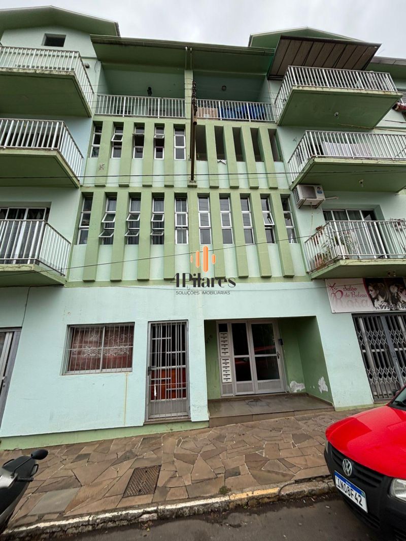 APARTAMENTO MOBILIADO 1D no bairro Centro em ENCANTADO