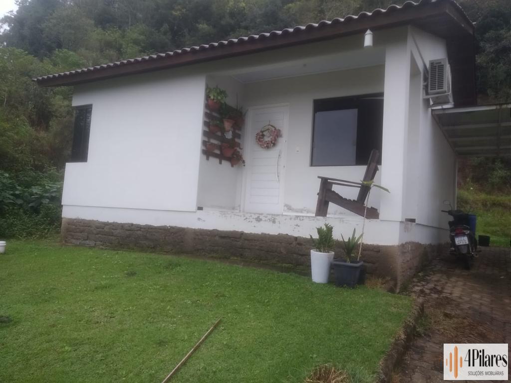 CASA 2D no bairro São José em Encantado