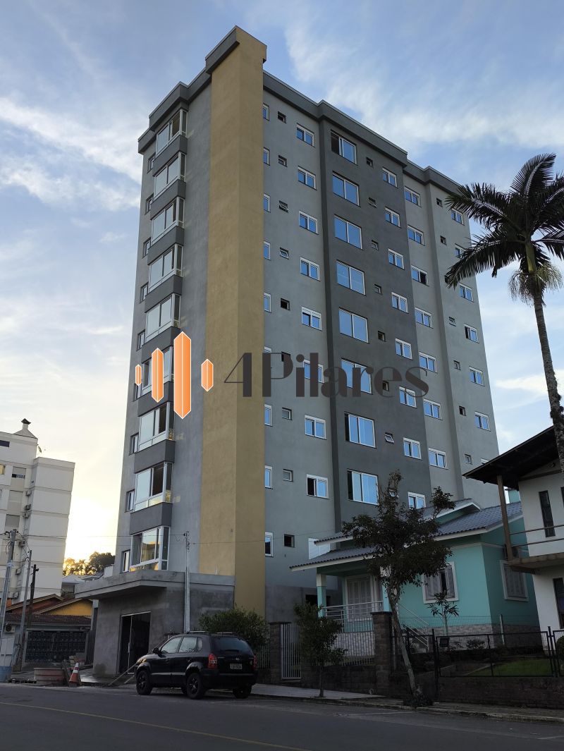 APARTAMENTO 2D no bairro Centro em Encantado