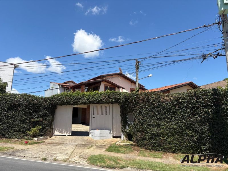 CASA 5D no bairro JARDIM ITANGUÁ em SOROCABA