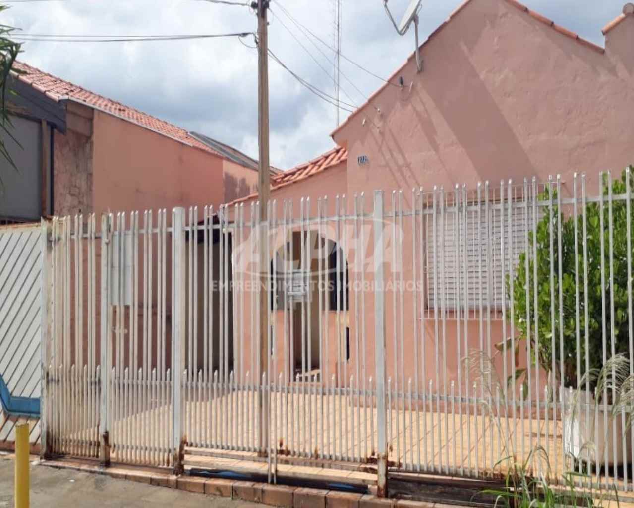 CASA 2D no bairro VILA ASSIS em SOROCABA