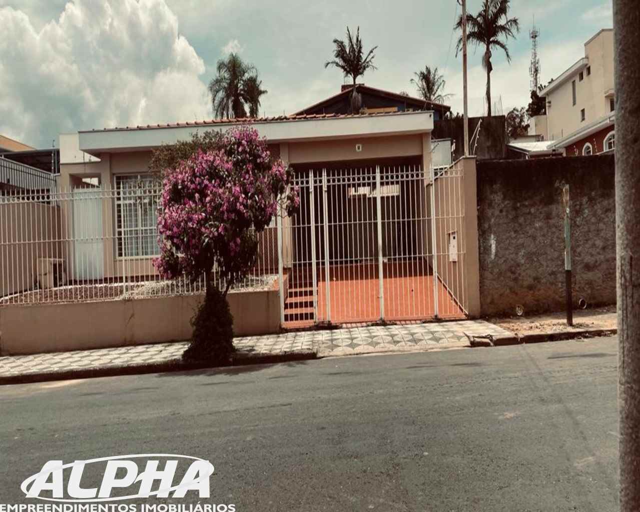CASA 4D no bairro JARDIM SANTA ROSÁLIA em SOROCABA