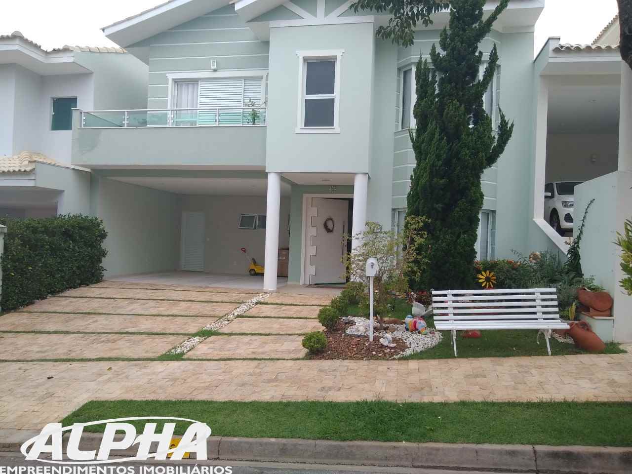 CASA 4D no bairro PARQUE CAMPOLIM em SOROCABA
