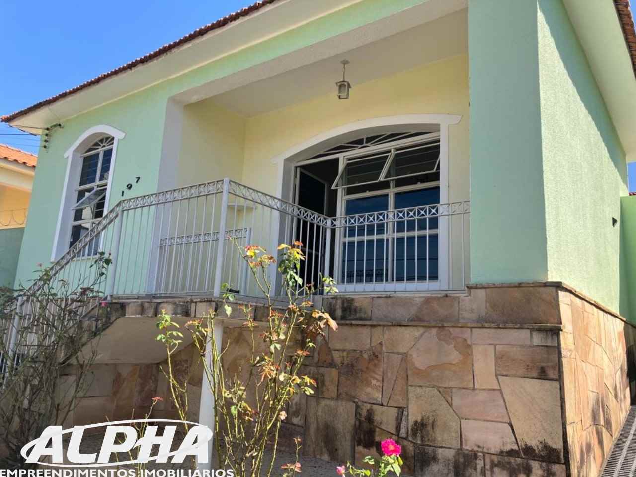 CASA 2D no bairro JARDIM SANTA ROSÁLIA em SOROCABA