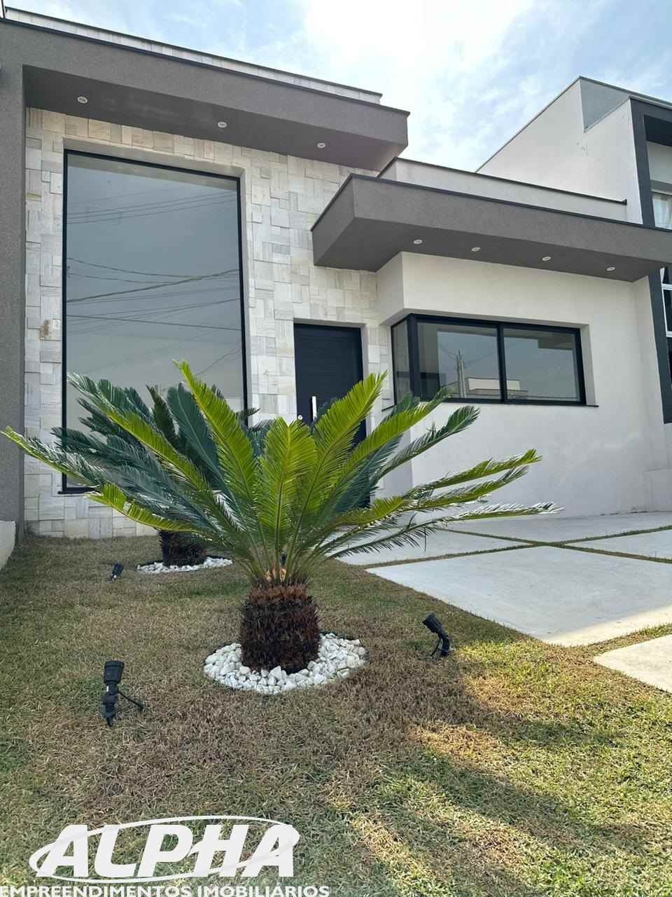 CASA 3D no bairro HORTO FLORESTAL em SOROCABA