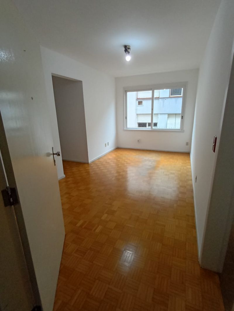 Apto 2 quartos  no bairro PASSO DA AREIA em PORTO ALEGRE
