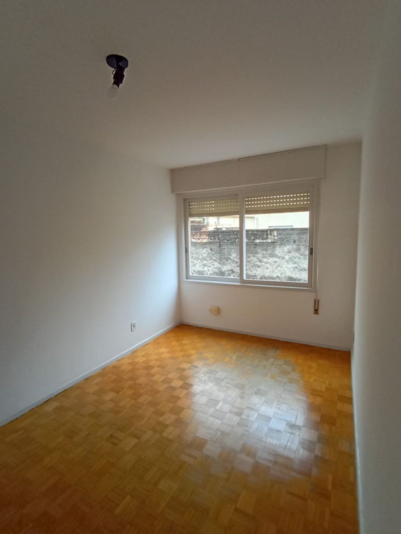 Apto 2 quartos  no bairro PASSO DA AREIA em PORTO ALEGRE