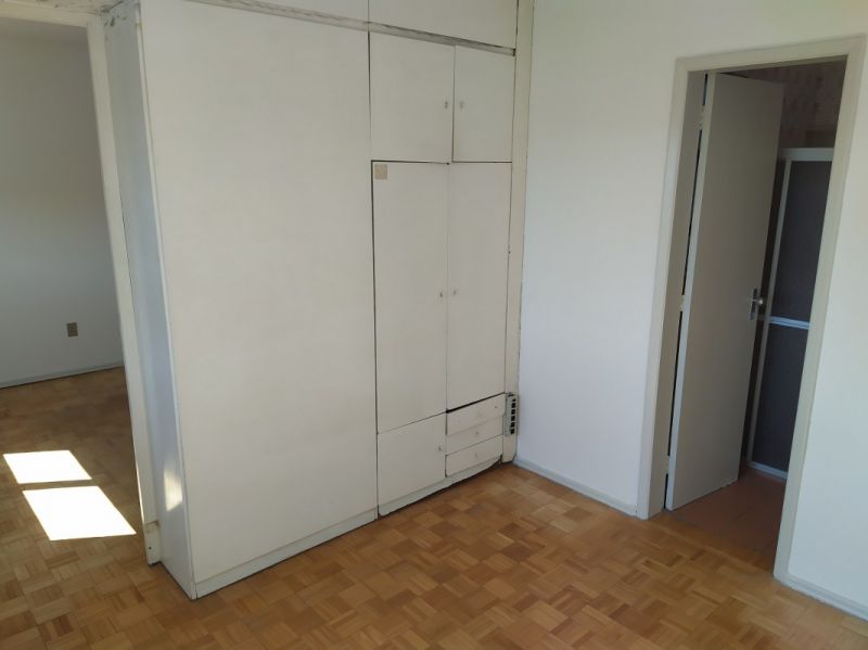 Kit / JK 1 quarto  no bairro AZENHA em PORTO ALEGRE