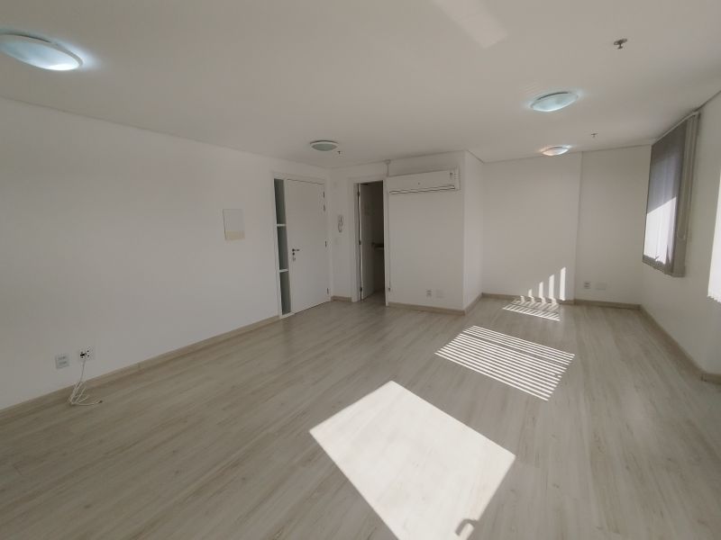 Sala no bairro AUXILIADORA em PORTO ALEGRE