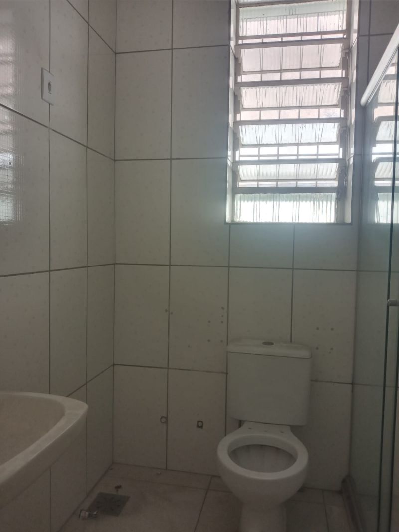 Casa 3 quartos  no bairro AZENHA em PORTO ALEGRE