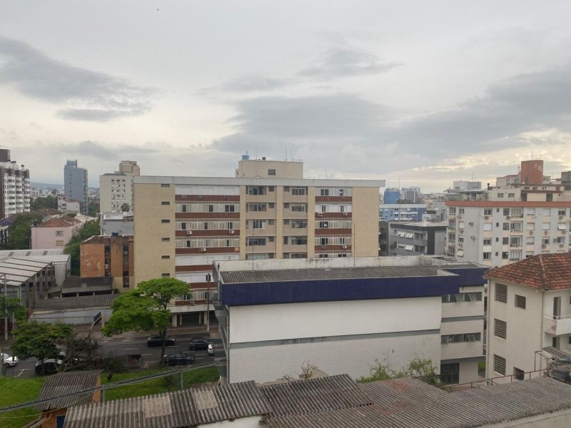 Apto 2 quartos  no bairro FLORESTA em PORTO ALEGRE
