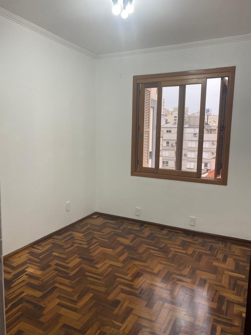 Apto 2 quartos  no bairro FLORESTA em PORTO ALEGRE