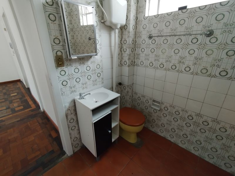 Apto 1 quarto  no bairro SANTO ANTONIO em PORTO ALEGRE