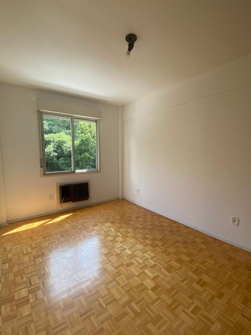 Apto 2 quartos  no bairro CRISTAL em PORTO ALEGRE