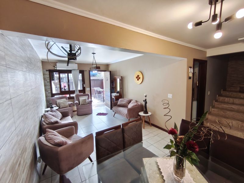 Casa 4 quartos  no bairro SANTA TEREZA em PORTO ALEGRE