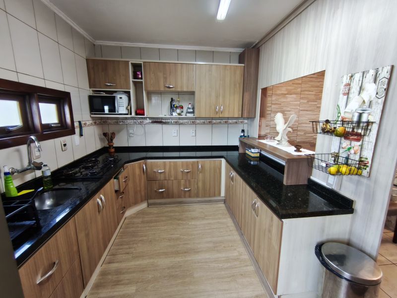 Casa 4 quartos  no bairro SANTA TEREZA em PORTO ALEGRE