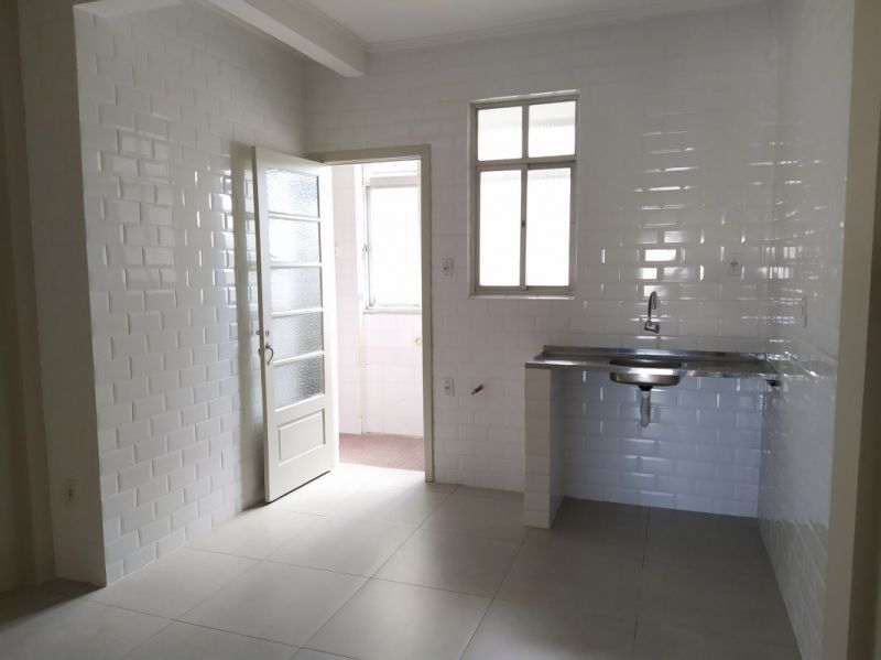 Apto 3 quartos  no bairro FARROUPILHA em PORTO ALEGRE