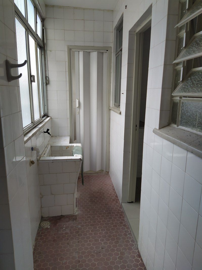 Apto 3 quartos  no bairro FARROUPILHA em PORTO ALEGRE