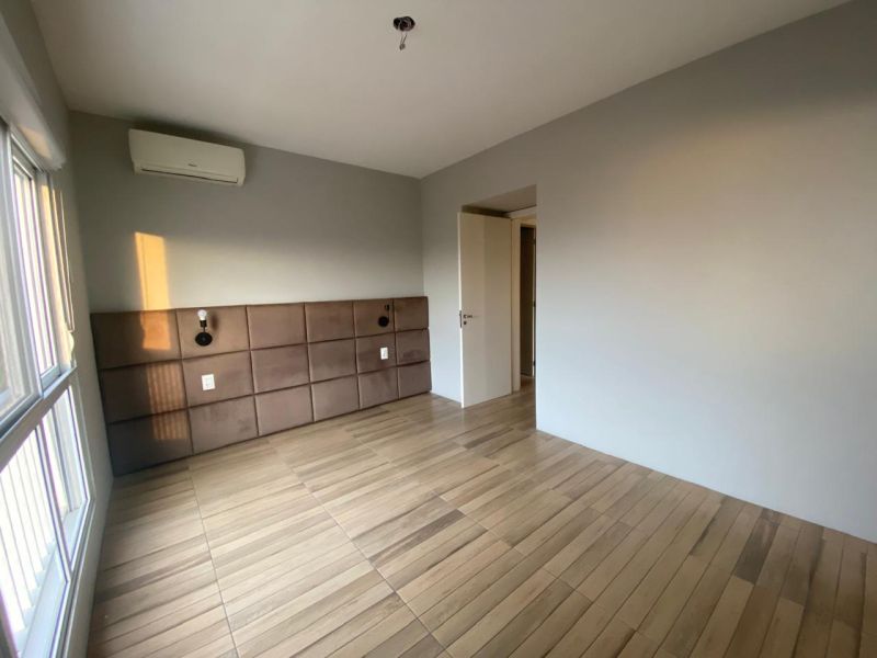 Apto 3 quartos  no bairro PASSO DA AREIA em PORTO ALEGRE