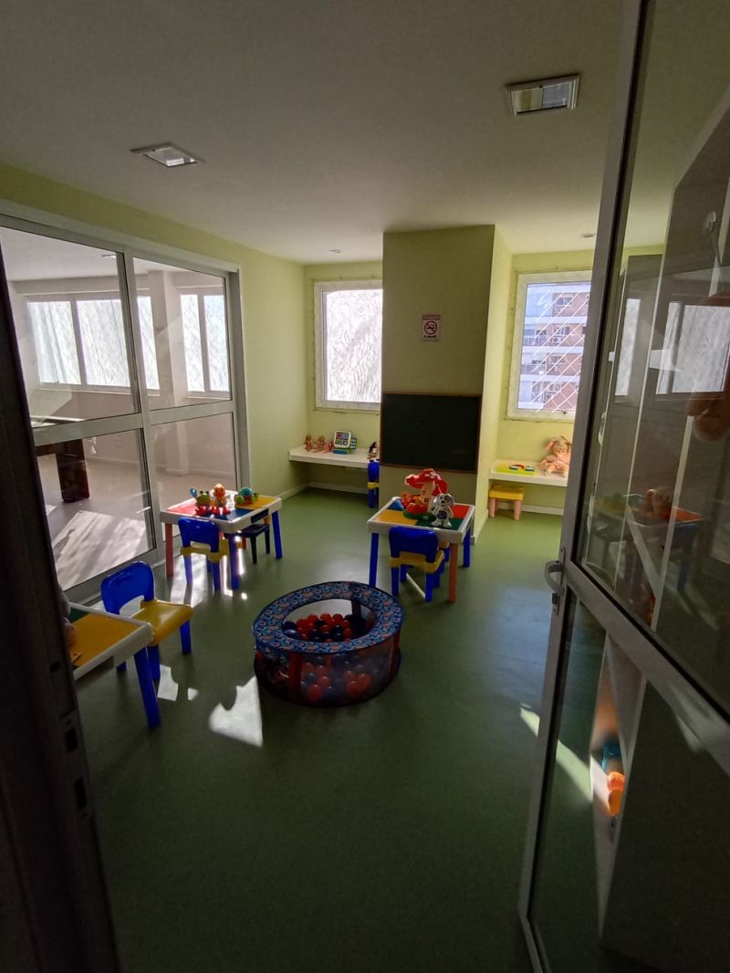 Apto 3 quartos  no bairro PASSO DA AREIA em PORTO ALEGRE